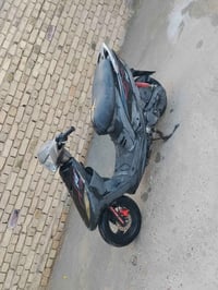 ماكس عدلة • ٢٠٠٦ • بدون سلف