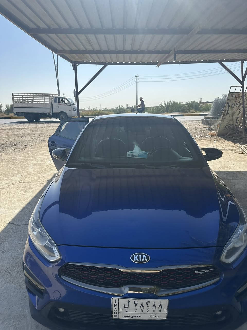 سلام عليكم
كيا فورتي 2021  فئة GT line

محرك  2000 دوش

وارد امريكي  ماشية 90 الف كيلو

حادثها موضح بالصور 

رقم بغداد

المواصفات :

* رادار امامي مع مانع تصادم . 

* تحذير الخروج عن المسار .

* فرش المقاعد من الجلد . 

* صفي المقاعد الأمامية كهربائية .

* درايف مود سمارت ، سبورت ، نورمال.

* شاشه كبيرة. 

* اوتو هولد + هاندبريك بصمة .

* كاميرا خلفية + كاميرا دوارة .

* بلوتوث تلفون مع نضام Apple car play . 

* محدد سرعة.

* نظام بريك اوتماتيكي ( Auto Break System ) .

* نظام تحديد المسار .

* بصمة تشغيل + بصمة ابواب .

معروفة مواصفات الـ gt line

السعر / 140 ورقة وبيها مجال 

مكان السياره ديالى  

رقم الهاتف  / *********** 

وموجود واتساب
