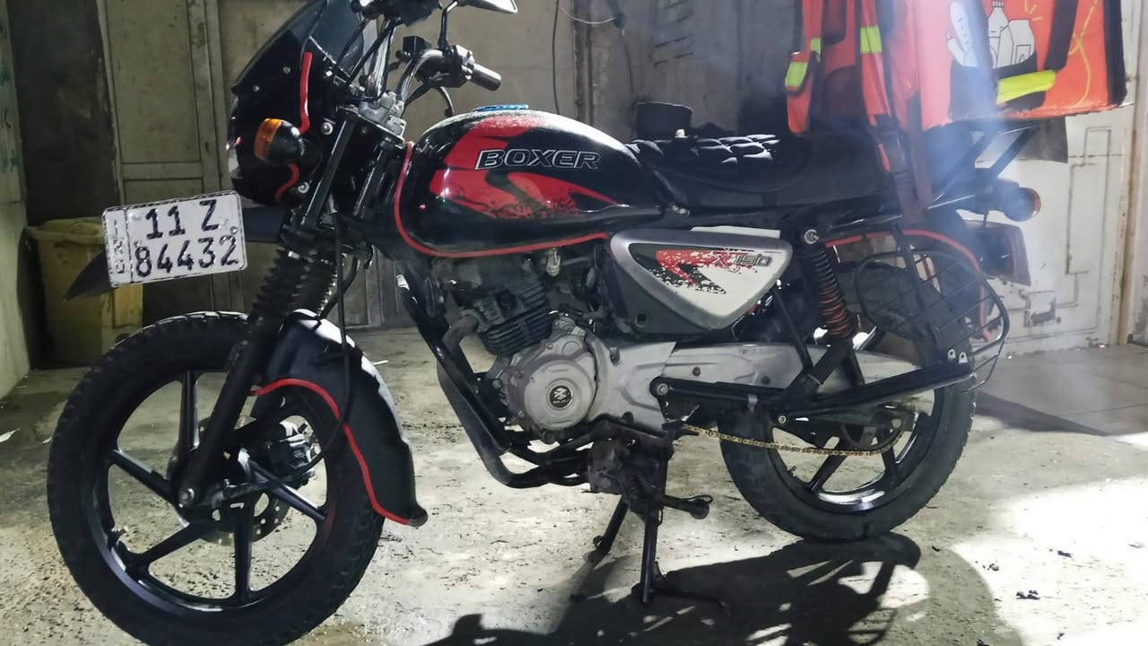 السلام عليكم بوكسر للبيع موديل 2023 مرقم بغداد تحويل ثاني يوم مكينه مجفته شركه ويرادلها كلج رقمي ***********
