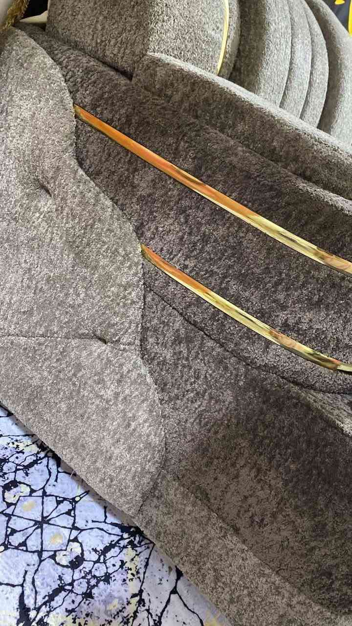 قنفة وحده ما مستخدمة ابد جبتها وطلعت جبيره قياسها 170  سم مكاني البصرة سعرها 130 بيها مجال  للشراي


**إذا كنت صاحب هذا الإعلان وتريد حذفه لأي سبب، رجاءا أرسل رسالة إلى الدعم الفني**