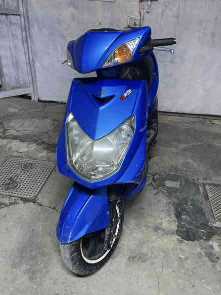 سلام أعليكم سكنس فحل كابريتر   لون مميز  جويتي مكينه بلاديه دراجه اتخبل شلعه او معدل نصبته اتخبل كامله مكمله  تايراته جديد امامي خلفي ما نقصه شي  دراجه بلاديه كلله  عنواني شهداء البياع  السعر 850 او بيه مجال بصيط او  مراوس بسكنس او عدله بلاديه  ***********
