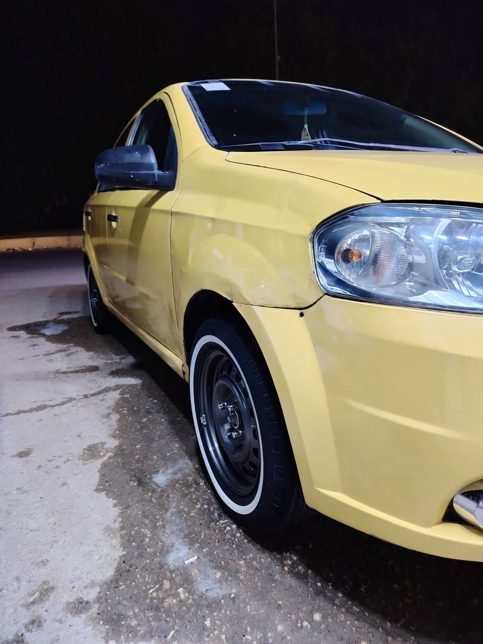 السلام عليكم افيو موديل 2007 خليجي
مكينه وكير كفاله كير عادي تبريد شغال شرط ثلج بس انقطعت الفيشه مالت الكمبريسر شرط شغال كهربائاته كله شغاله السياره 
حداديه نص عمر
تخم تاير وتخم ويل جديد رقم مثنئ انكليزي بسمي هزه جديده مصفره هيئة وغرامات خط جوال جاهزه السياره غرفته نضيفه  الكشر شوف العين مامكفول اكفلك كصه او عيب شرعي إذ بيه. ترهم بيع او مراوس افيو كير اتو  السعر ٤٤ وبيه مجال الرقم ***********
