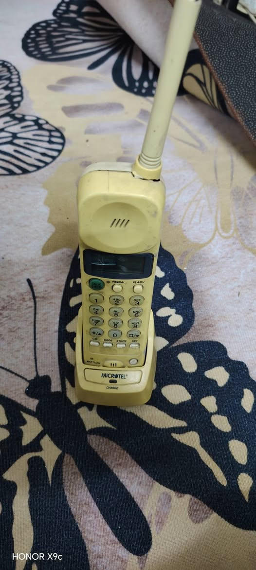 سلام عليكم تليفونات ارضيه قديمه طيني سعر وبل عافيه


**إذا كنت صاحب هذا الإعلان وتريد حذفه لأي سبب، رجاءا أرسل رسالة إلى الدعم الفني**