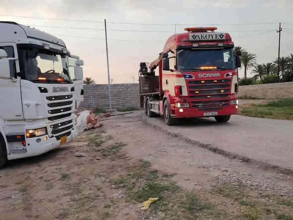 السلام عليكم سكانيه البيع 
موديل 2011دبل قماره 
سنكل ميكانيكي دوار 
كير محرك كله  بشرط 
محرك V8
أوتوماتيكي تخم تاير جديد 
ثلاجه 
سياره جهازه الشغل 
سعر 5 
مكان صلاح الدين قضاء العلم 
***********
