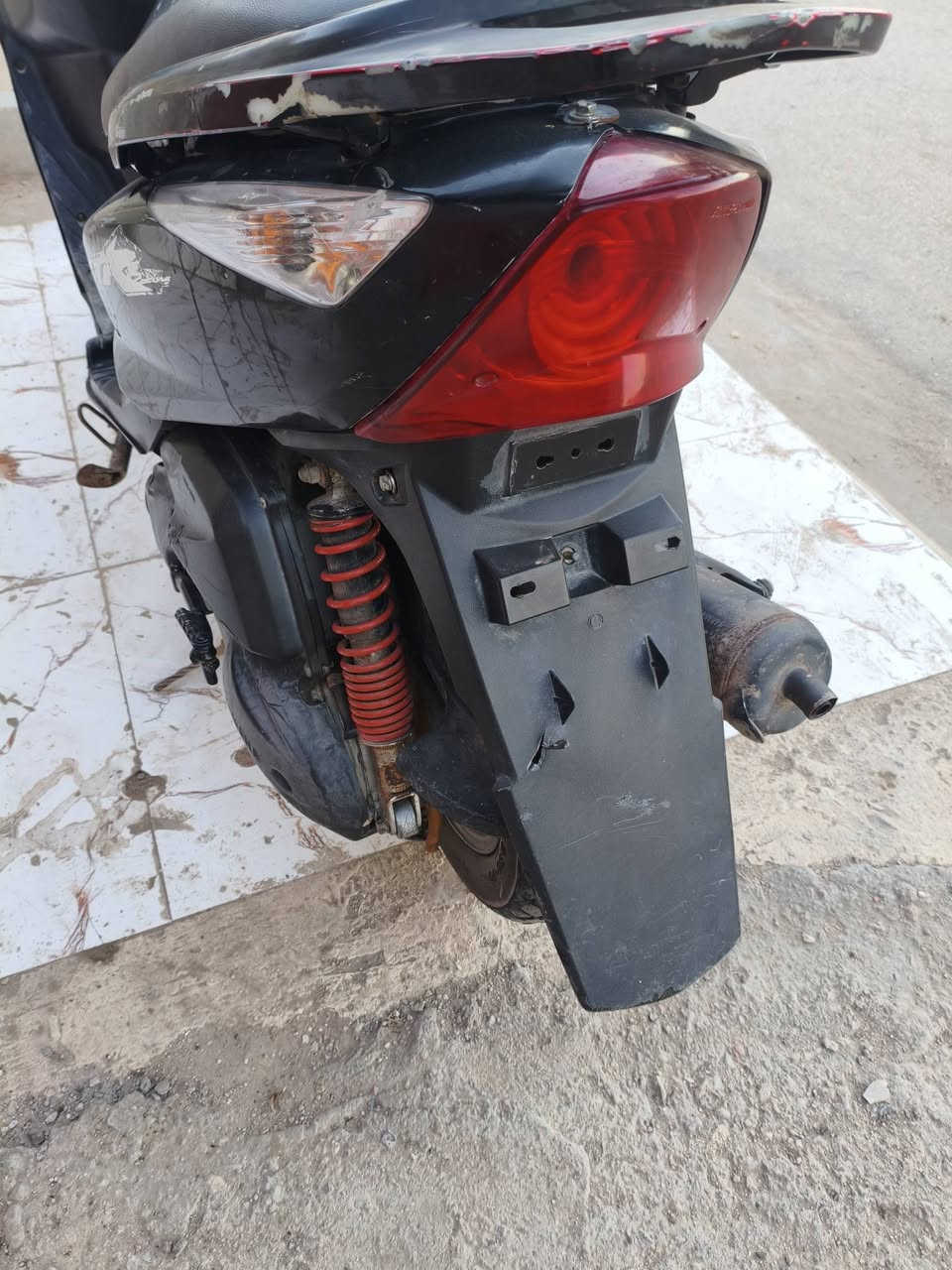 السلام عليكم ماكس ثعلب ياباني للبيع الدراجه كابريتر شغاله سلف هندر اشاير لايت بومه بك لايت قفل سكان الدراجه مال جناي وروح جلب مال جر وعر سعر 300 وبيه مجال بسيط مكاني ناصرية


**إذا كنت صاحب هذا الإعلان وتريد حذفه لأي سبب، رجاءا أرسل رسالة إلى الدعم الفني**