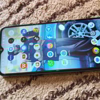 ريلمي C21Y • 64 • شاشة بيها فطور