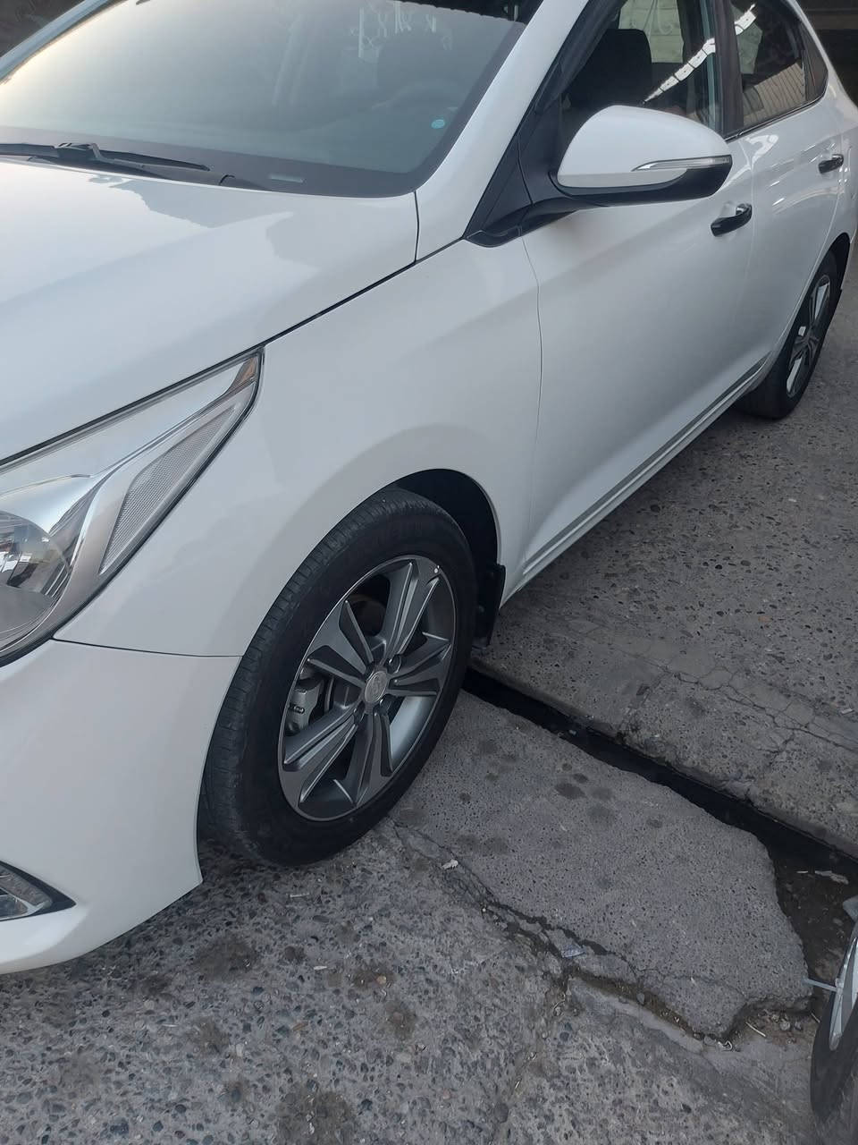 للبيع اكسنت كوري باي كوري مكينه دوش 16 كير At موديل 19 بدون صبغ مواصفات فول داخل لونين اربعه دسك مري شفط تحكم ستيرن مكينه ما مفتوحه سياره خام رقم مسطره دولي سنويه جديده بجم كبس بيها بيها بل باب شخط والداير خلف شرعي موصل السعر 125 موصل ايمن غزلاني ***********
