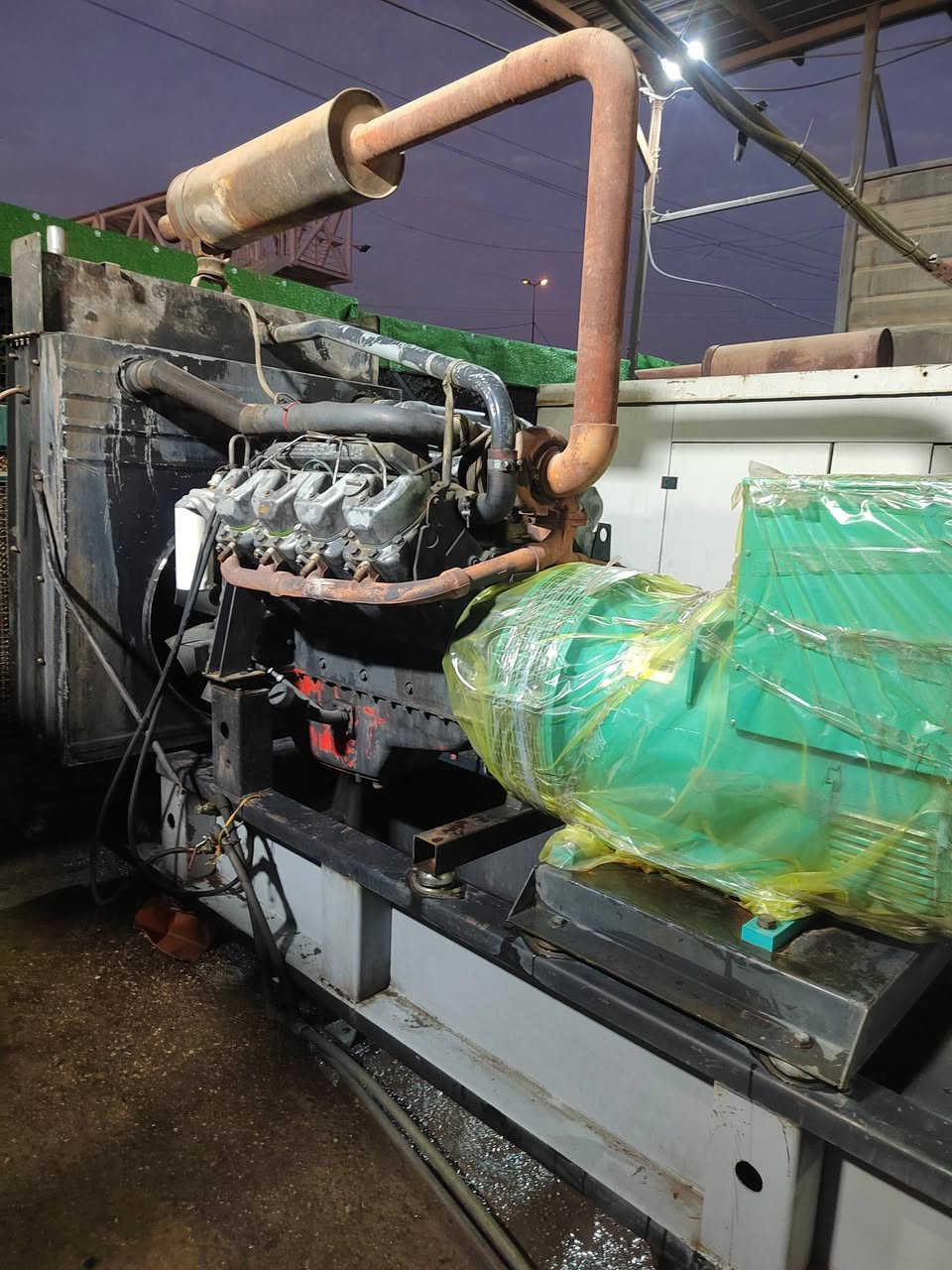 السلام عليكم موالده سكانيا 144للبيع راس تواليد ستنفورد جديد350كيفي ***********
