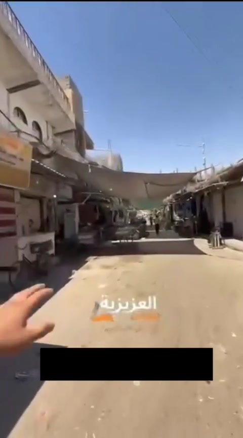 السلام عليكم ورحمه الله وبركاته
يعلن مكتب سيد علي الموسوي للعقار عن توفر بناية تجارية للبيع.

​💥 فرصة استثمارية في قلب العزيزية النابض 💥

اذا كنت تبحث عن المكان المثالي لمشروعك التجاري القادم الفرصة بين يديك الآن في أكثر المواقع حركة ونشاطاً اقتصادياً 

​📍 المـوقـع واسط قضاء العزيزية 

​في القلب التجاري النابض لقضاء العزيزية (السوق العصري)، حيث الحركة التجارية المستمرة التي لا تنام (من الفجر وحتى ساعات متأخرة ليلاً). تضمن لك أعلى معدل مرور للزبائن في المنطقة

​📐 تفاصيل العقار:

​المساحة: 265 متر مربع طابو صرف 

 طابقين من الاستغلال المثالي للمساحات وحسب ما موضح بمقطع الفديو 

​التصميم: قمة في الروعة والحداثة والجمال و تمنح مشروعك الهيبة والتميز.

​💡 خيارات استثمارية غير محدودة:

​بفضل التصميم المرن والموقع الحيوي، تصلح البناية لتكون:

​🍔 مطعم فاخر وكوفي 

​🛍️ مول تجاري أو مجمع تسوق.

​🥩 برادات كبرى للحوم، الأسماك، والأجبان.

​🛒 مجمع تجاري للمواد الغذائية (هايبر ماركت).

​⚡ مجمع لتجارة المواد الكهربائية أو الصحية.

​🌟 استثمارك هنا ليس مجرد شراء عقار، بل هو صناعة للمستقبل وضمان للنجاح من اليوم الأول

​📞 للتواصل والاستفسار يرجى مراجعة 

📍 مكتب سيد علي الموسوي للعقار

واسط - قضاء العزيزية - حي الموظفين - شارع 30 (مجاور مدرسة نون والقلم الأهلية).

​أو الاتصال مباشرة على الأرقام التالية:

📱 سيد علي الموسوي: ***********

📱 أحمد أبو مرتضى: ***********
