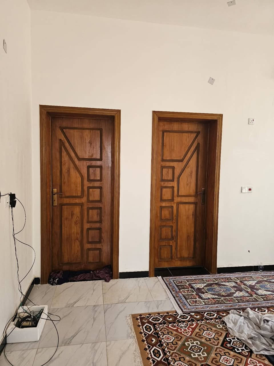 دار للبيع 🏠طابو صرف بناء 2025 حديث
المساحة 150 متر في منطقة حي العمال خلف محلات كريم خلف 
يتكون من غرفتين واستقبال وصالة ومطبخ وصحيات داخلية وخارجية 
مطلوب 50 مليون للإسكان 
 
لمعرفة السعر علق بكلمة تم 

عنوان المكتب📍حي الحسين شارع الأربع سايدات /مجاور مصرف الجنوب 

رقم المكتب📞 ***********
مكتب السيادة للعقارات
