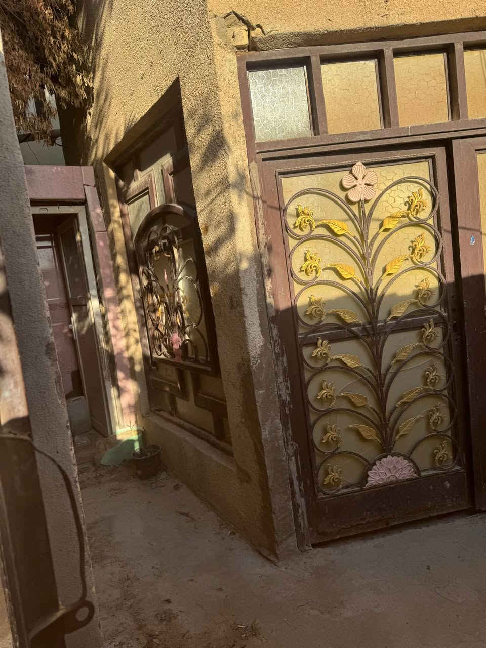 دار لأيجار طابقين 50متر بشارع المطار القديم ورا مدرسه الشهيد علي الرماحي ايجار 150 الف 
واتساب *********** النجف, العراق
