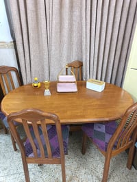 ميز طعام خشب صاج ( وزن ثقيل ) نضافه 80٪ السعر 120 الف وبي مجال مكاني ا...