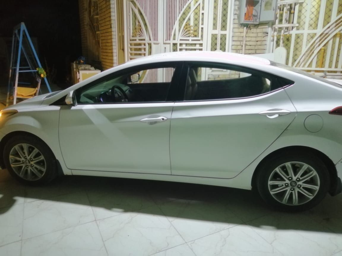 السلام عليكم،، النترا موديل2014 سياره جديده مكينه 1600 سنويه مجدده تحويل ثاني يوم تخم تاير سياره خير من الله مال بيت السعر 112وبيهه مجال بصره قضاء المدينه ***********
