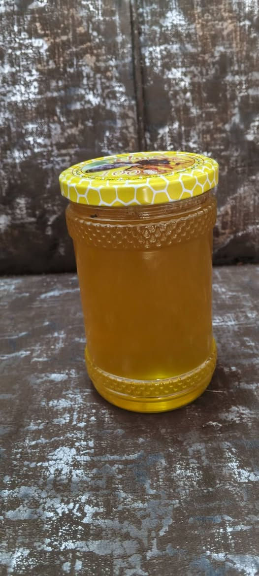 سلام عليكم يوجد عسل طبيعي 100/100سعر 25الف للكيلو تواصل تصل على الرقم *********** أو واتساب
