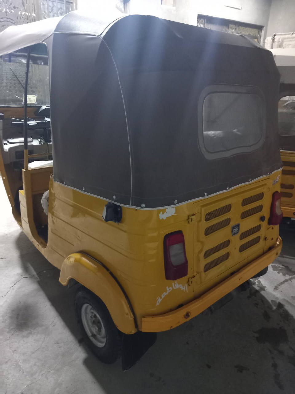 سلام عليكم شباب تكتك للبيع وراق١٨ شهر ١٢ كامله كفلك ترقيم
***********
