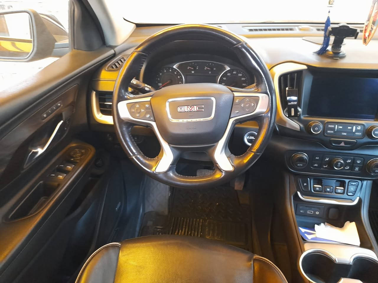 جمسي دنالي  2018
السعر ورقه165 وبيها مجال 
صور الحادثه مرفوقه وسونارة يمك 
وارد امريكي التواص بيع 
***********
مكان كربلاء
