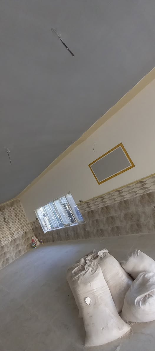 السلام عليكم.. صباغ وطلس وديكورات متفرغ مكاني الحسينية قرب المدرسة القوميه وبأسعار مناسبة ***********
