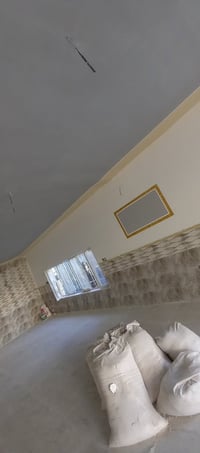 صباغ وطلس وديكورات متفرغ مكاني الحسينية قرب المدرسة القوميه وبأسعار من...