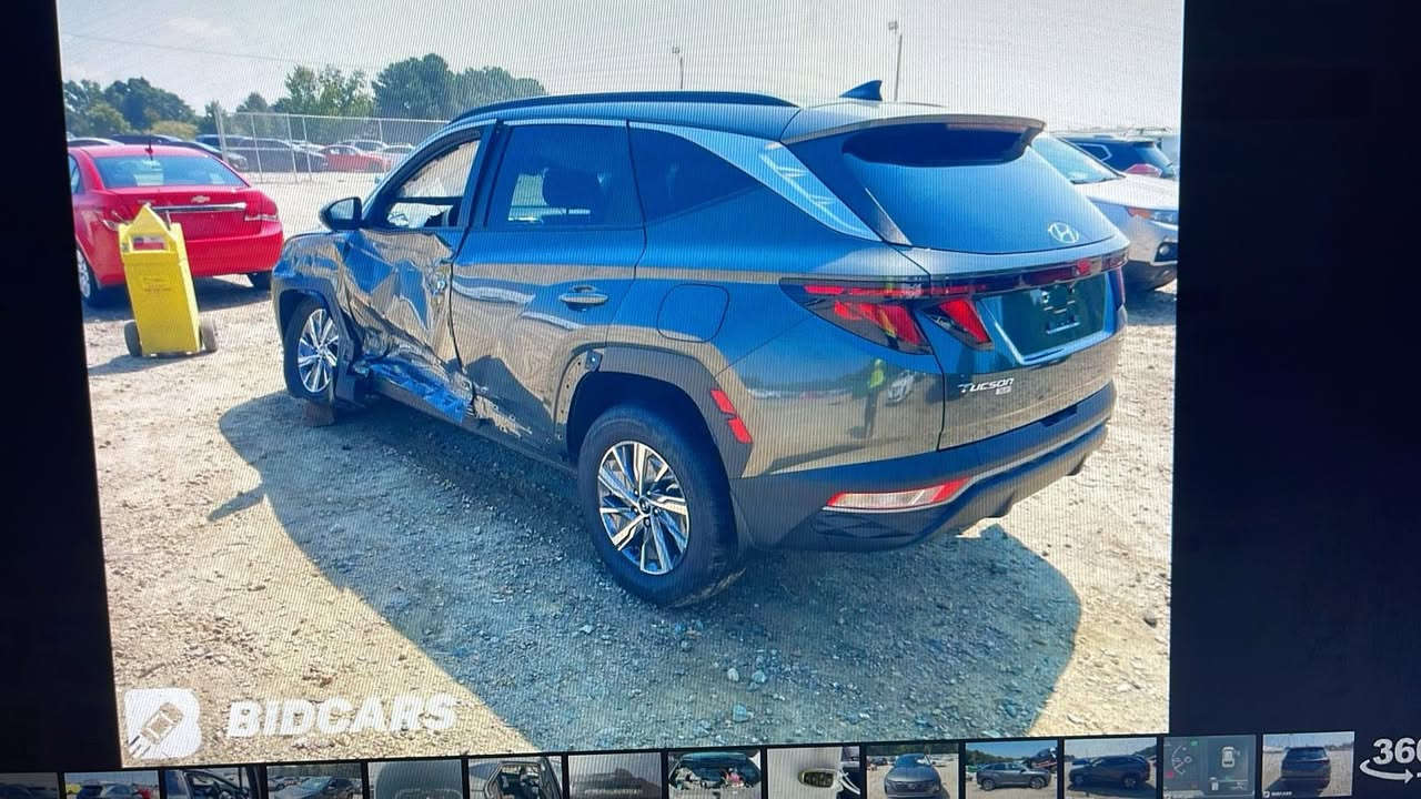 توسان هايبرد ٢٤ رقم بغداد بسمي فول عده الفتحه مكاني بغداد بلديات ***********
