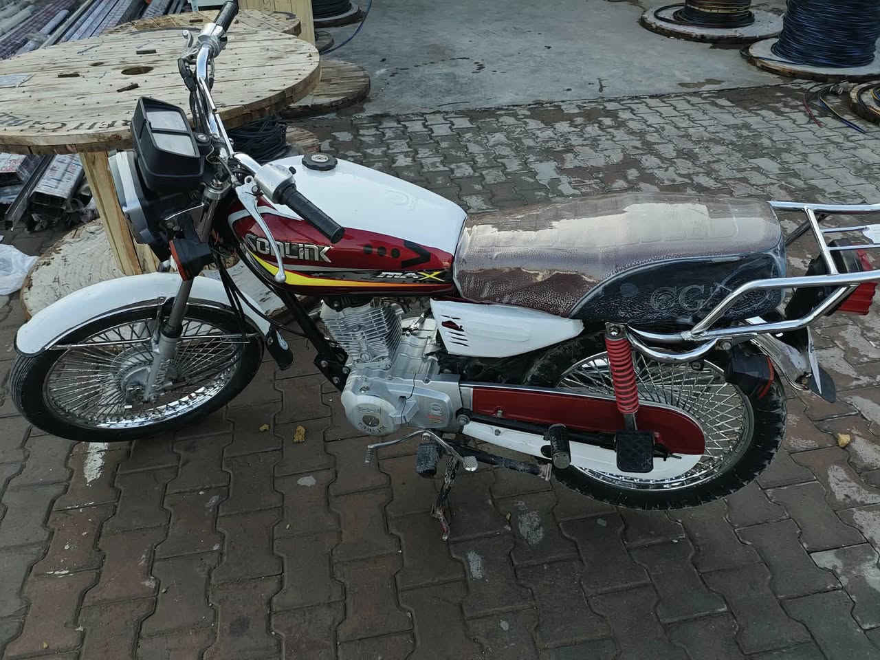 للبيع ماطور اربعة كير. موديل 2022 .محرك غطاس. شرط لوك سعر 450. بي مجال قليل
***********
