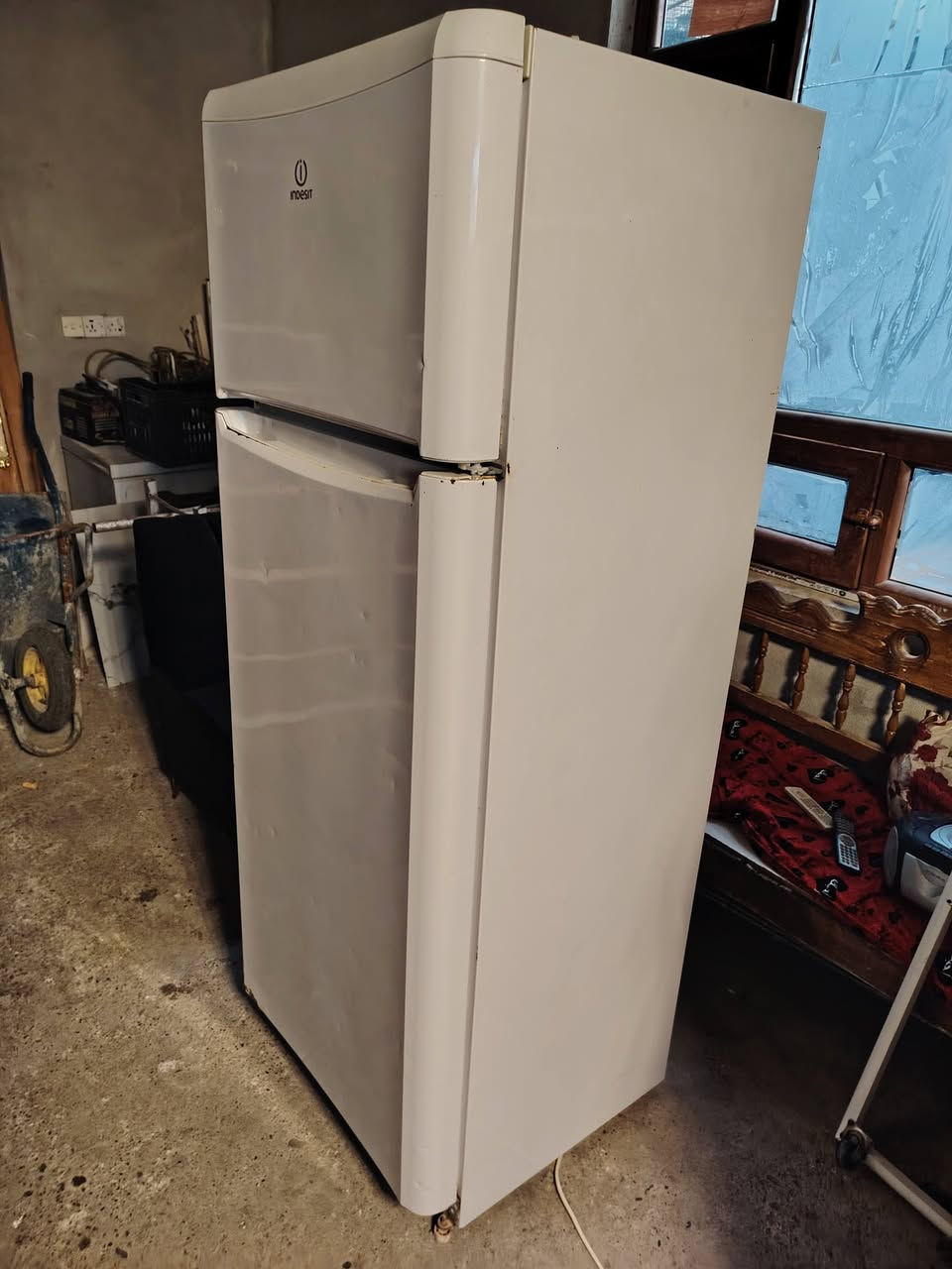 للبيع غراض *********** رجا المو شراي لايخابر
