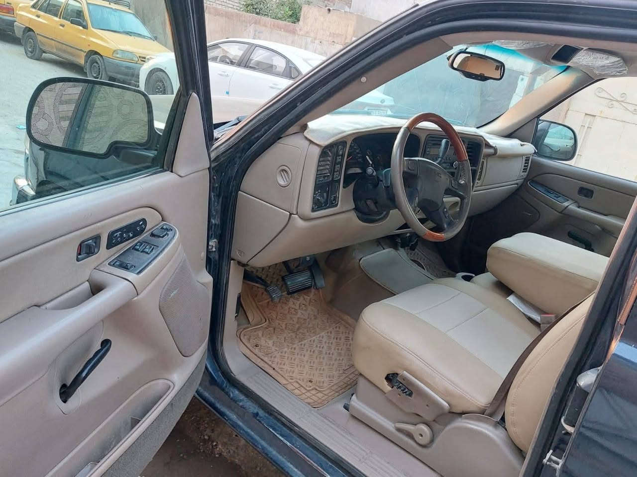 جمسي سيراموديل ٢٠٠٦ محرك ٥٣٠٠ كير ٧٠٠
قمارة اونص رقم بغداد مشروع وطني بسمي مصبوغة احزام بدون ضرر بيها جراد السيارة جاهزة كير محرك اكسل السعر(٩٥$) بيها مجال قليل العنوان بغداد خاص موجود


**إذا كنت صاحب هذا الإعلان وتريد حذفه لأي سبب، رجاءا أرسل رسالة إلى الدعم الفني**