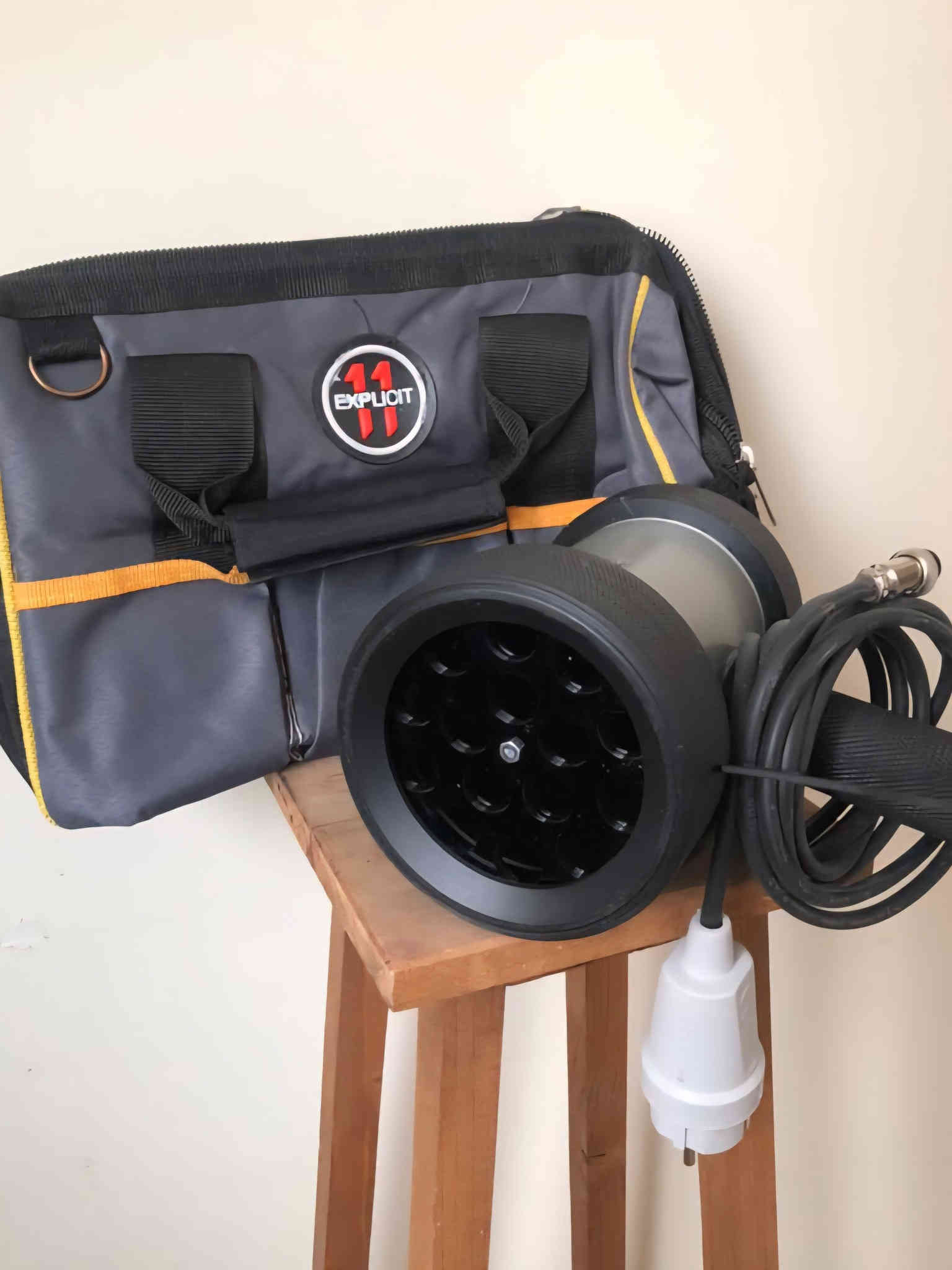 فقط واتساب ***********
