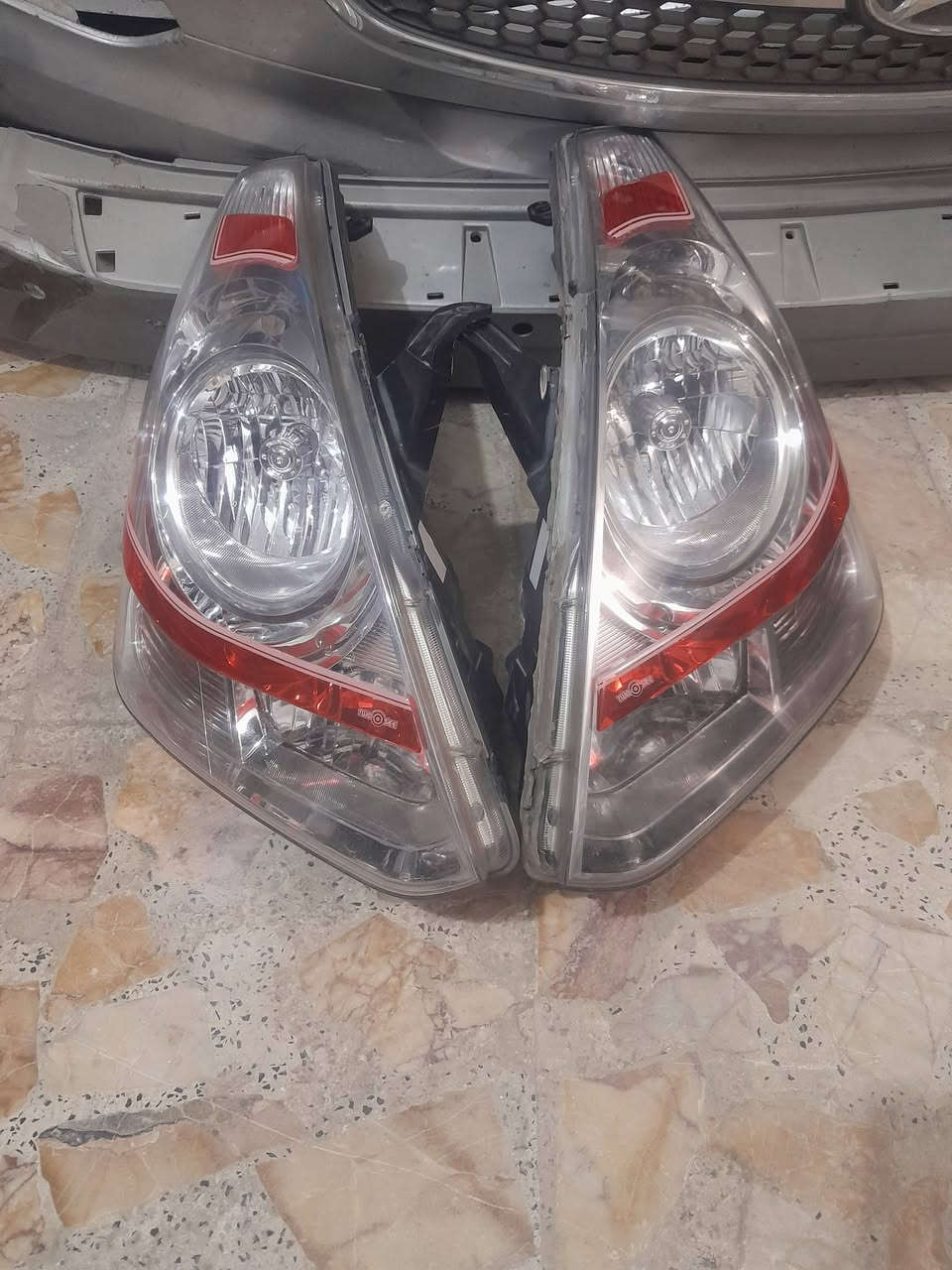 زوج مازدات مسكر جدد نضافه ١٠٠ بل ١٠٠ البيع ١٢٥ وبيهن مجال مكاني بصره الهارثه لاتصال ***********
