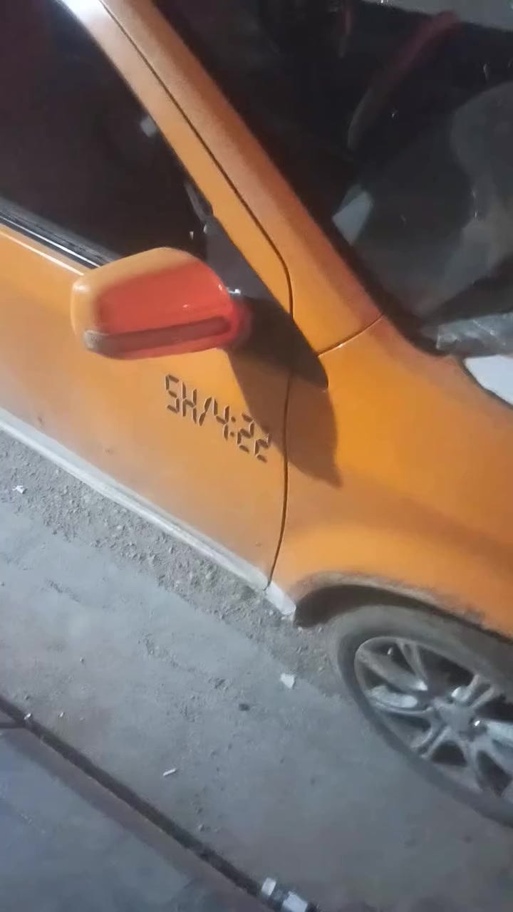 السلام عليكم سيارة للبيع كيه جلي موديل 2012مكينه كير جداديه جاهزه***********
كهربائيات  جاهز ه أتخم تاير رقم صدامي رقم بصره راعيها ماعرفه السعر 14 بيها مجال
