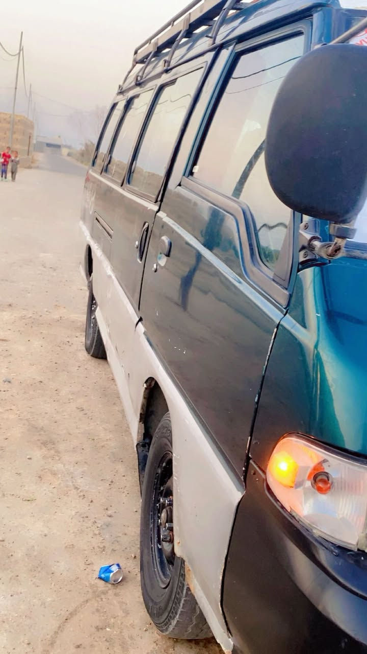 كيا هونداي14راكب مكينه ونجي اصوليه مداور ثاني يوم موديل96حداديه تخم تاير باتري كله جديد عوزهه بس صبغ حزام ستوني مسمكرهه 
مكان ديوانيه ***********
مكلف بلنشر
