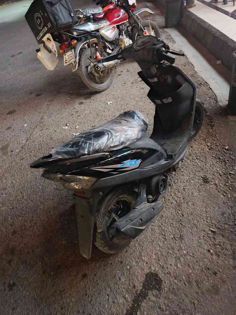 سلام عليكم شباب ماكس عدله دراجه مال رنبه مكينه 49 ستندر ودراجه بل جيس بعده مروس بسيفان 24 او بيع 650 وبيه مجال مكاني شهربان هذ رقمي ***********
ولي ما يعجبه لمنشور لا يكسر بيها ❤️‍🔥
