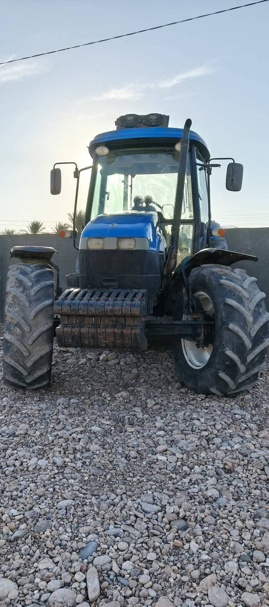 مكينه نيو هولند حجم 100
محرك مفتوح كير واكسل مضمون 
رقم اربيل سنويه مجدده قبل شهرين 
نص كهربائي   بقيه تفاصيل تصل ***********
عنوان ديالى جنوب بلدروز 
سعر 20 مليون
