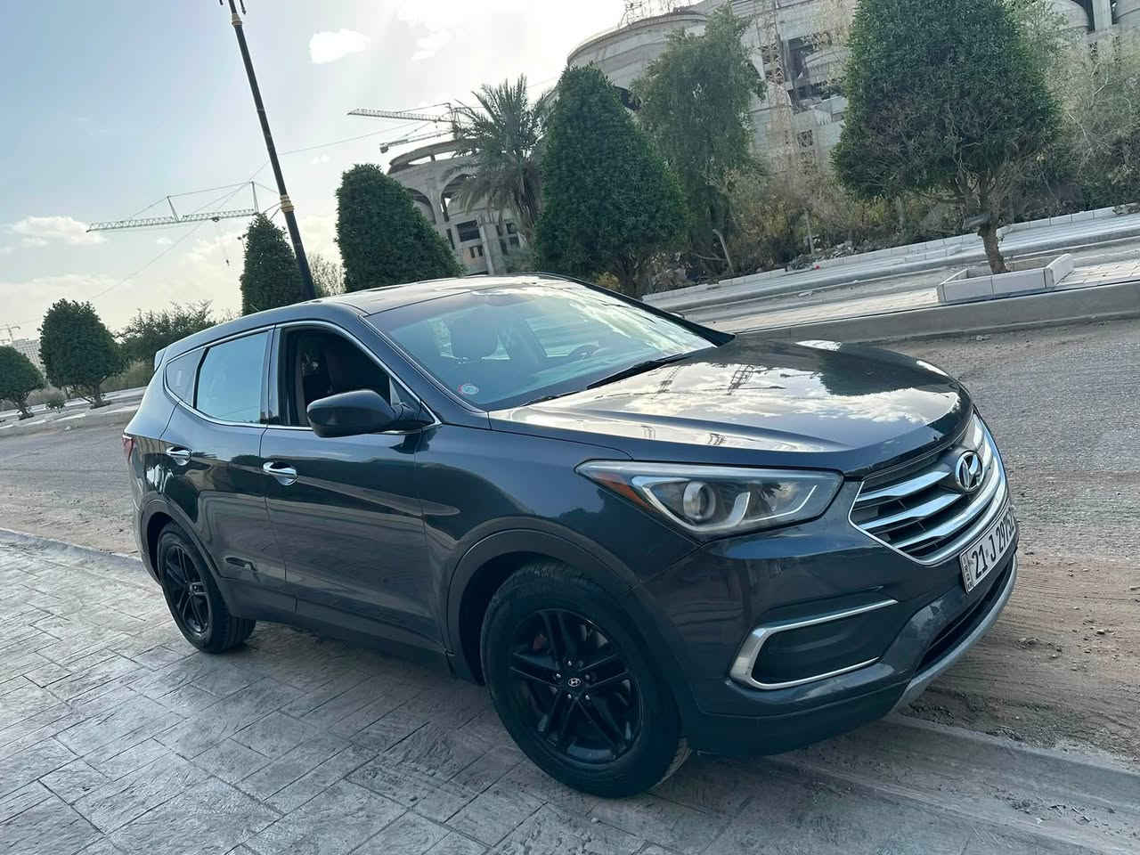 السلام  عليكم ورحمة الله وبركاته
🚗 هيونداي سنتافي 2018 | وارد أمريكي | رقم اسليمانية  🚗

التفاصيل:
 •  الموديل: 2018 وارد أمريكي
 •  المسافة: 59 ميل  
.  الحادث  : الي بصوره 
 •  الرقم: اسليمانية ، السنويه باسمي 
 •  المكان: بغداد 

السعر: 145 ورقة 💵 

للاستفسار اتصال او واتساب ***********
