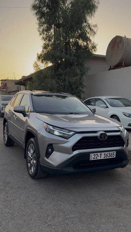 فرۆشتن TOYOTA RAF4Rمۆدێل 2022 ڕەنگی سلڤەر مواسەفات XLEپریمەر  دەرگایی سایەق 2پەنجە تەعدیلی هەیە و چملغی پشتەوە لایی سایەق بۆیاغە بێ ئێرباک بێ ژوورەوە تەنها ـ25هەزار ڕۆشتوە  بۆ زانیاریی زیاتر پەیوەندی بکە بە *********** أربيل, العراق
