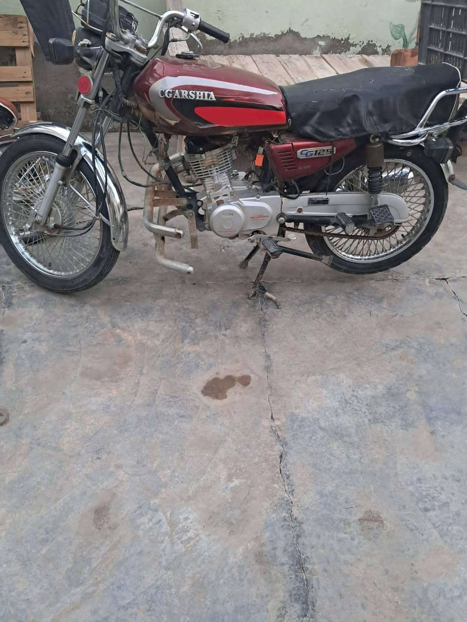 دراجه تايكر للبيع 2017 المقدادية
السعر 375 وبي مجال وبي 3اوارق اصليه مو استنساخ 
***********
