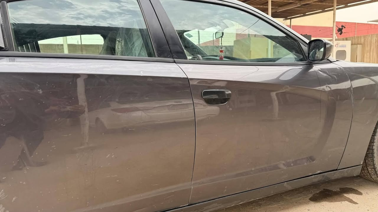 سيارة جارجر موديل 13 قطعتين تبديل جاملغ اليسار والبنيد في امريكا حادثها وهنا صبغ قطعتين جاملغ اليمين والباب كير عصا تحكم إشارات بصمات ابواب رقم الإنكليزي السنويه باسمي تحويل مشروع وطني  مباشر 
كير ومحرك وتبريد كفالة 
السعر 125$ 
 بابل/حله 
 شارع 60 قبل مجسر الطهمازية 
***********
