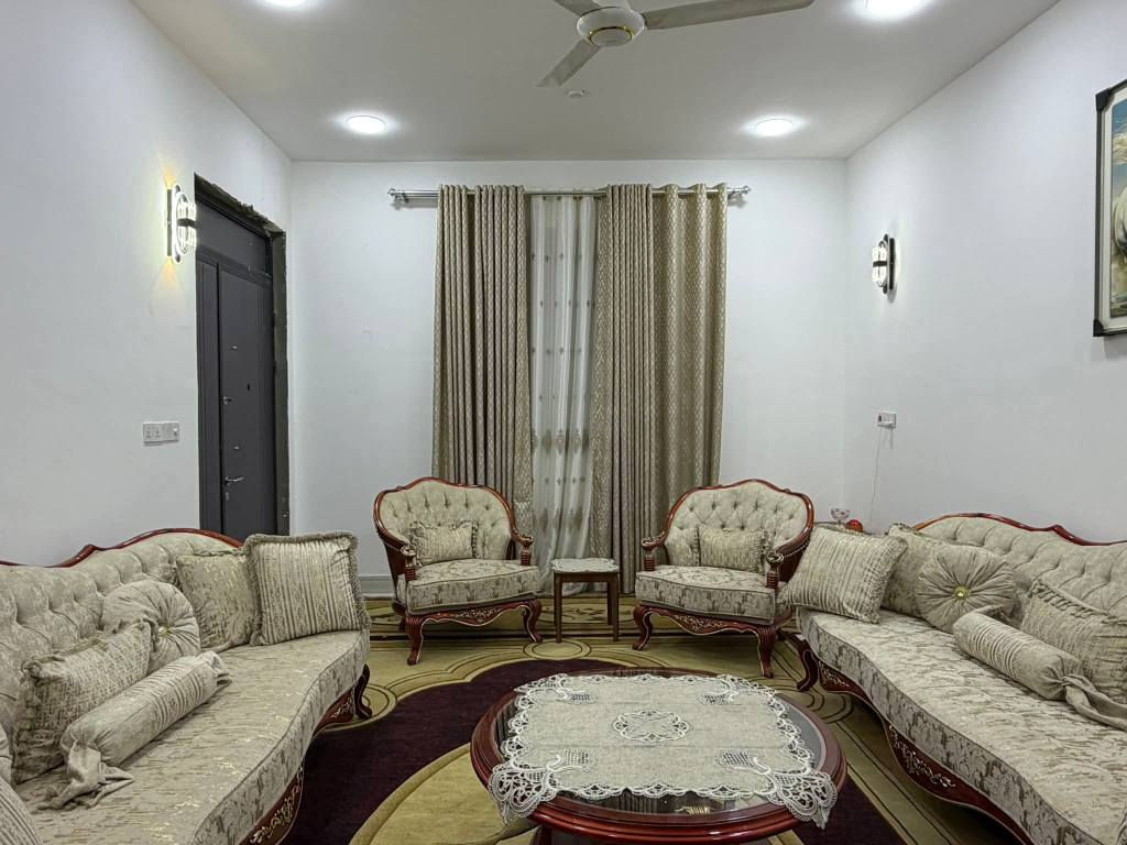 #مطلوب_للأسكان

🏠 / دار للبيع مساحه ٢٠٠ م طابو صرف 

           واجهه ١٠ م / نزال ٢٠ م 

🧱 بناء حديث درجه أولى

الطابق الاول/ مطبخ . أستقبال . هول . غرفتين . مجمع صحيات . كراج 

الطابق الثاني/ ٤ غرف . هول . مجمع صحيات 

🌏 الموقع / شهداء حي الامام قريب من شارع الكابينات 

للأستفسار أكثر مراجعة مكتب 
#عقارات_أراضي_بابل_الخضراء للمقاولات العامه والتصاميم الهندسية 
شارع ٦٠ .. عمود ٣٠٠ .. مقابل أستدارة علي بقلي 
الشيخ حازم 
وسام محمد 
أبو حيدر / *********** حلة, بابل
