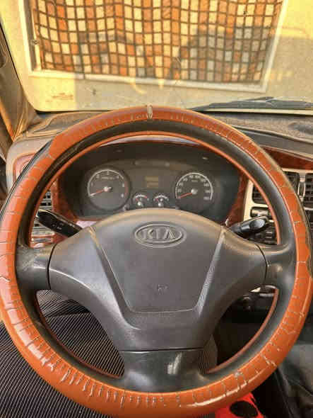 السلام عليكم فحل للبيع ٢٠٠٧ محدث ٢٢ سياره نضيفه ترايك للبصره مكينه مسكر محور بم ونوزل مكاني بغداد اسعر ١٠٧ وبي مجال ***********
