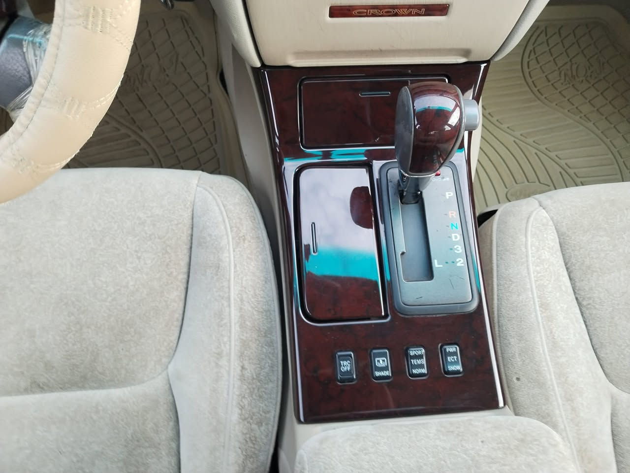 البيع او مروس ملكه فول كرستال كفاله عامه سياره أدوات أدوات *********** عنوان واسط الصويره
