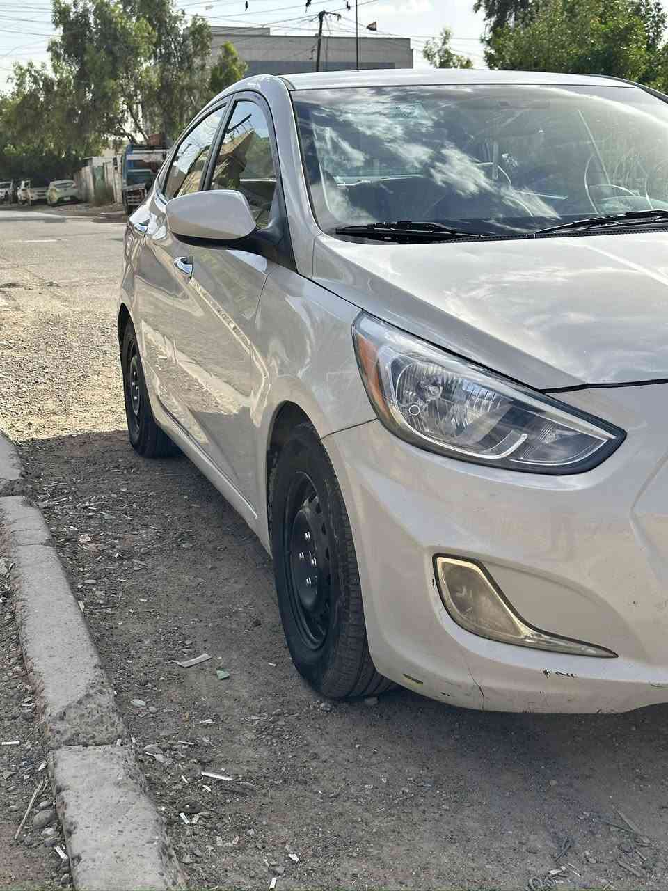 السلام عليكم للبيع اكسنت 2016 أمريكي مكينه 1600 جاهزه من كلشي فقط نص جاملغ امامي صبغ بدون دواخل بدون ضرر بدون أرباك باسمنا مكان السياره حي اور فلكه صباح الخياط السعر 86$ الاتصال ***********

