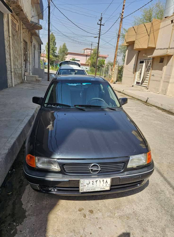 متاح استرا موديل ٩٣ محرك 16 تبريد  بدون صبغ دواير    ودوسات فقط ستيرن بور قفل مركزي تنته رقم بغداد مشروع وطني كاربون بانزين سنويه ٢٧ مكان السياره موصل 
شراي اتصل ***********
