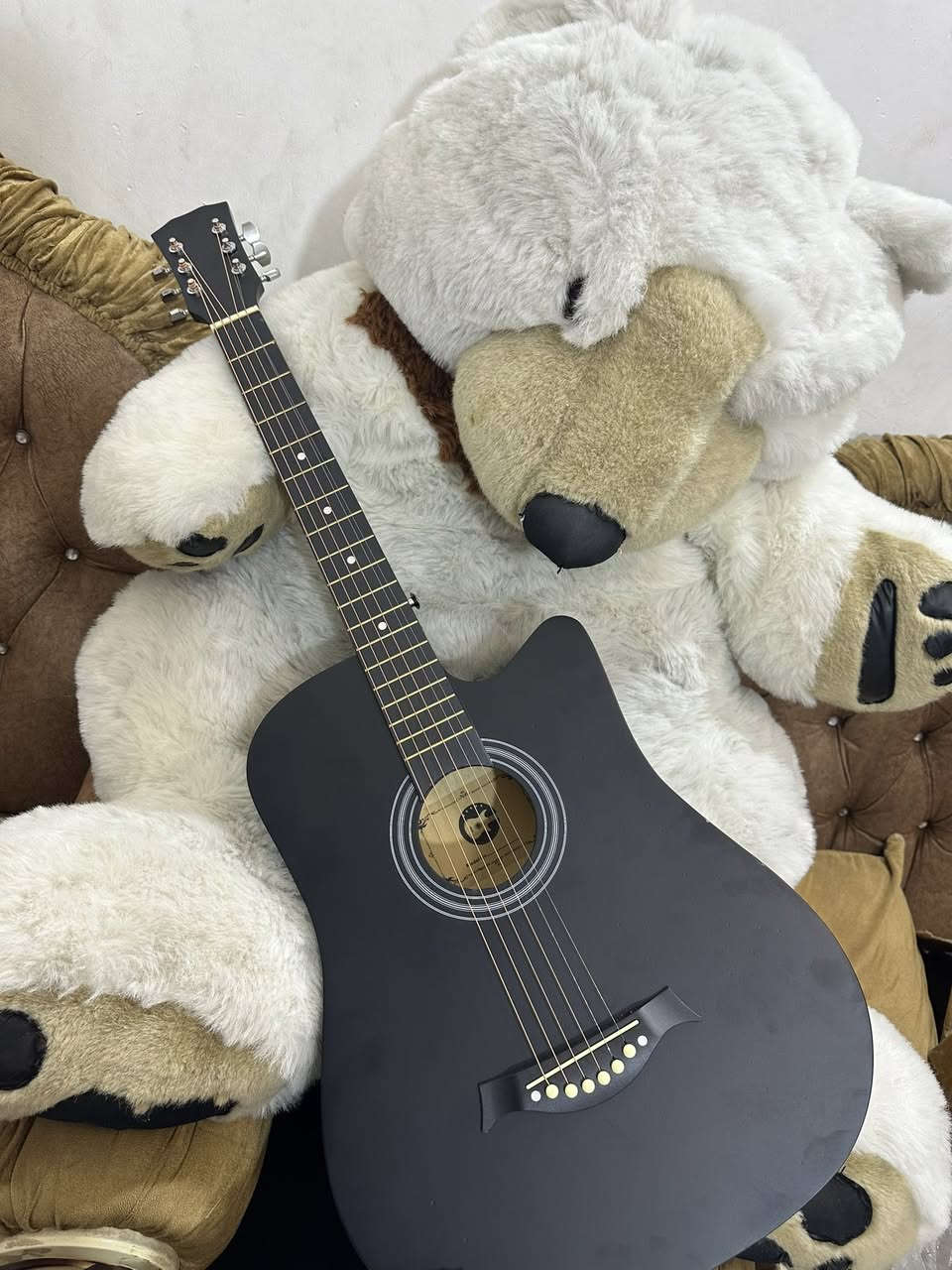 جهاز كلارنيت وجهاز مكسر صوت مزدوج وكيتار للاستفسار ***********
