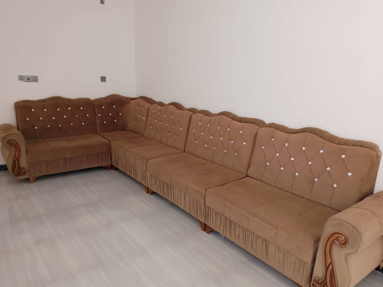 ديوان ب٢٥٠ وبيه مجال


**إذا كنت صاحب هذا الإعلان وتريد حذفه لأي سبب، رجاءا أرسل رسالة إلى الدعم الفني**