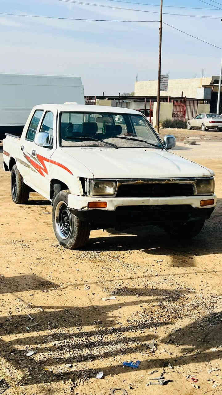 السلام عليكم دير ٢٠٠٧ منفيس للبيع
كير محرك صدر تأيرات كلها خير من الله بدون خياس 
ما اذب عليها الف السياره كامله السعر ٢٧ وبيها مجال بسيط 
مكان صلاح الدين قضاء الضلوعيه ***********
