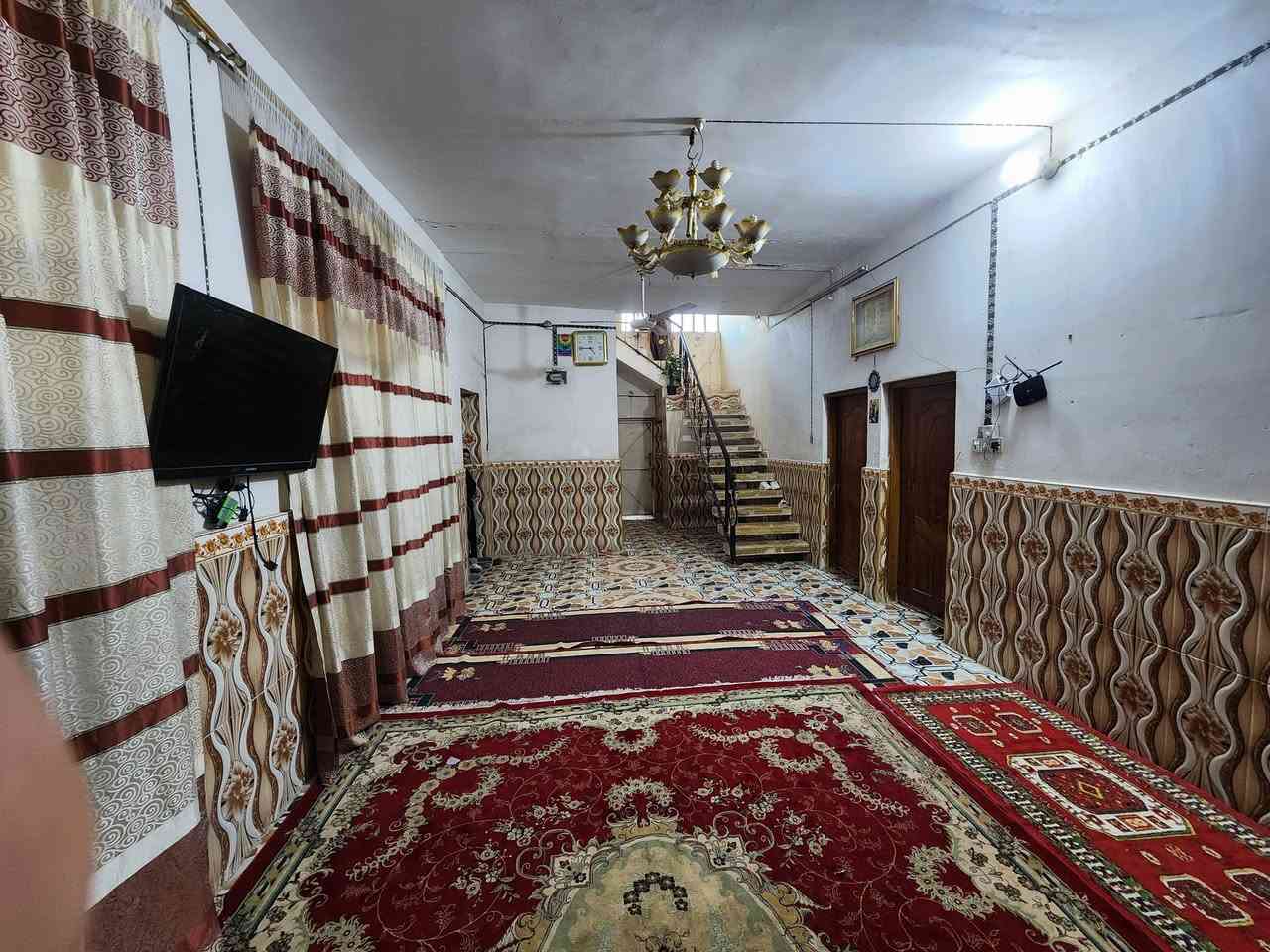 بيت للبيع مساحة  285م  واجه 19 نزال 15 سند 25 مرقم ومشمول بالتطويب بي غرفتين+إستقبال + صاله+مطبخ +صحيات + داخليةوخارجية) العنوان خلف حي الحضاره البو جاسم
الاستفسار أتصل  ***********+*********** واتساب او مراسلة الصفحة ***********o
