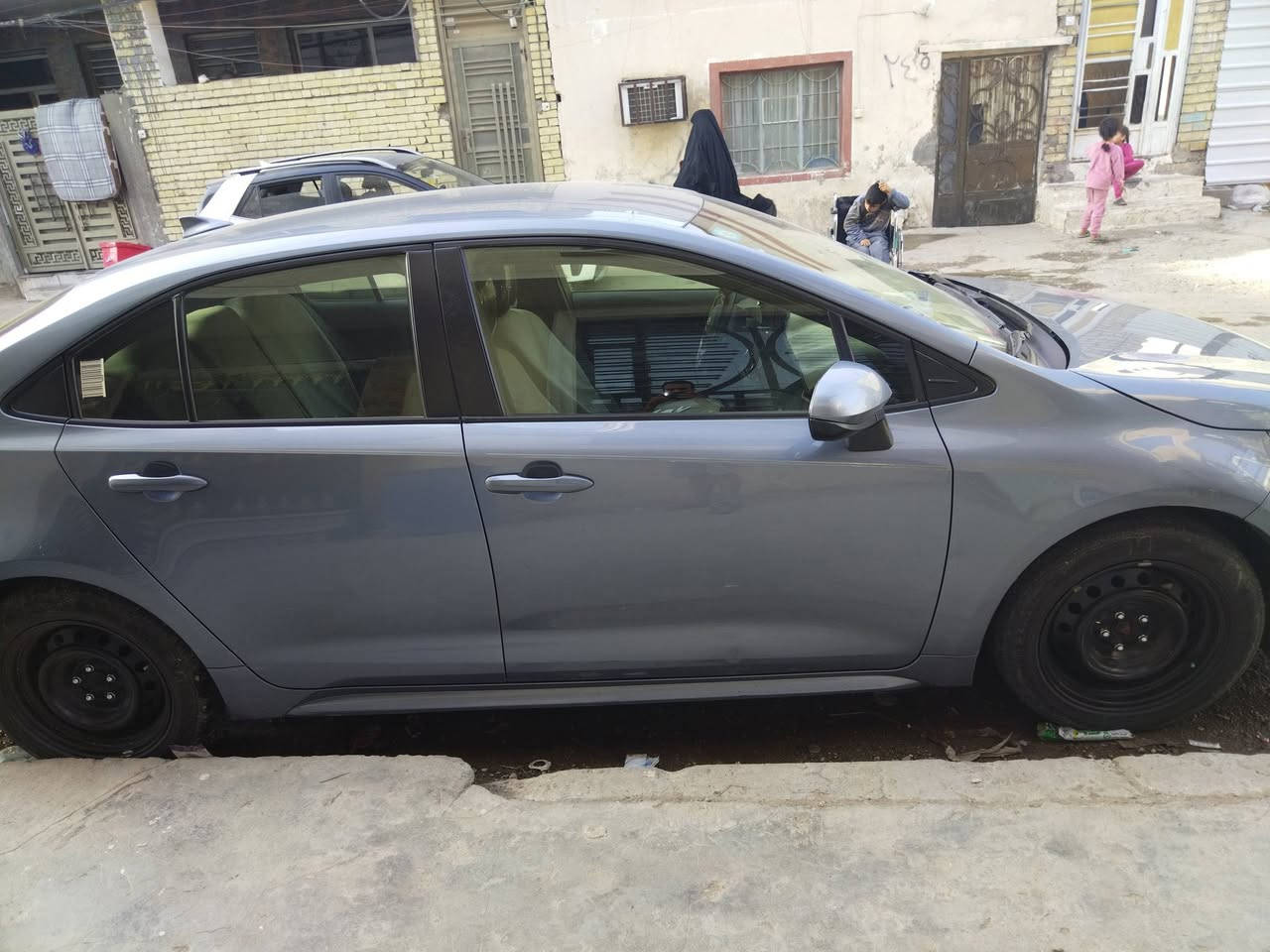 سلام عليكم كورلا 23بانزين لبيع ماشسة 62 السعر 148 بيهة مجال رقم ***********
