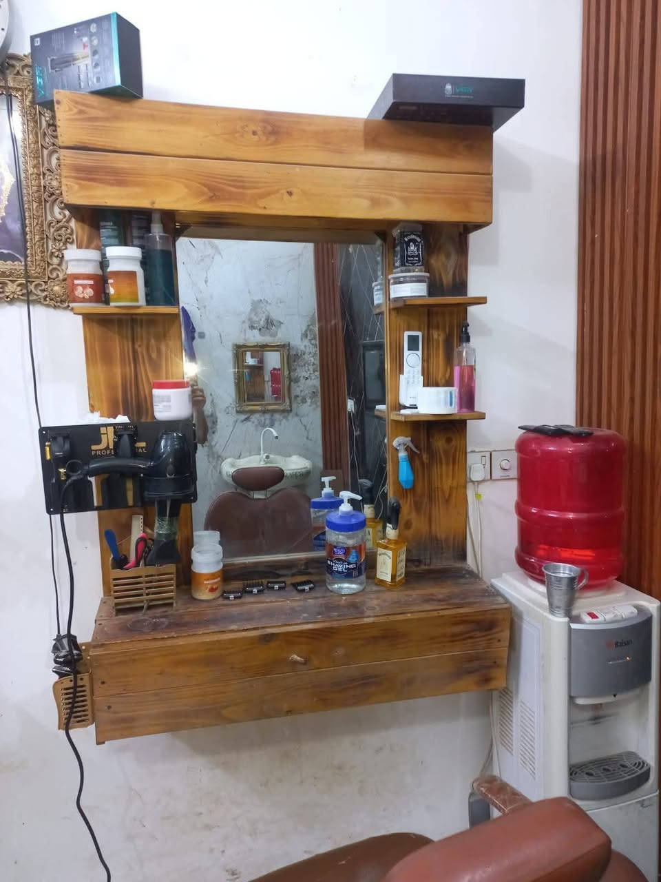 سلام عليكم
كرسي +مرياية للبيع السعر 125
لاتصال ***********
