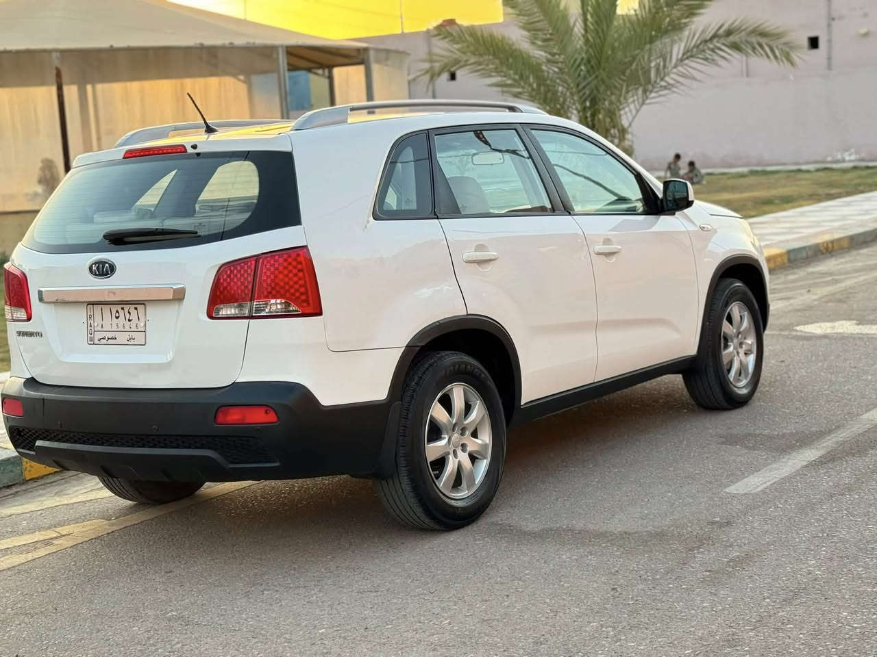 السلام عليكم 
كيا سورنتو وارد خليجي
موديل ٢٠١٢ 
مكفوله كفاله عامة بسعر مناسب جداً 
مكينه ٢٤٠٠ دوش
مكينه وكير وحداديه كفاله
تخم تاير 
تبريد ثلج
حساس خلفي
٧ راكب 
فوريل
السياره احلى من الصور
رقم بابل سنويه لغايه ٢٠٢٨
السعر ١٢٧ وبيها مجال بسيط 
مكان السياره بابل الشوملي 
للأستفسار  ***********

