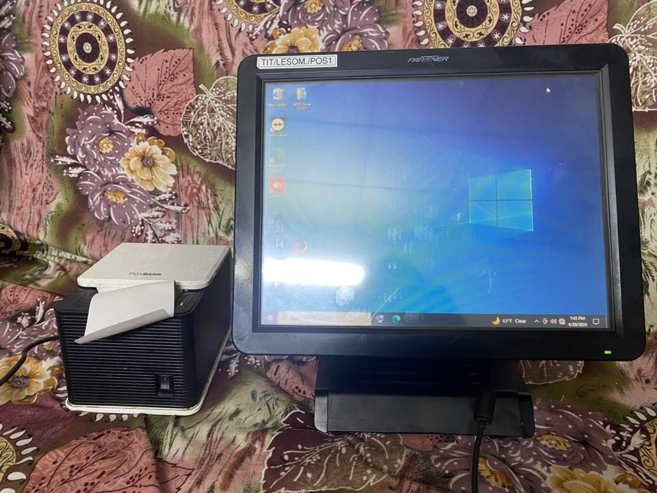 كاشير وندوز 10
وي الطابعه 
السعر 250
توصيل موجود
***********
