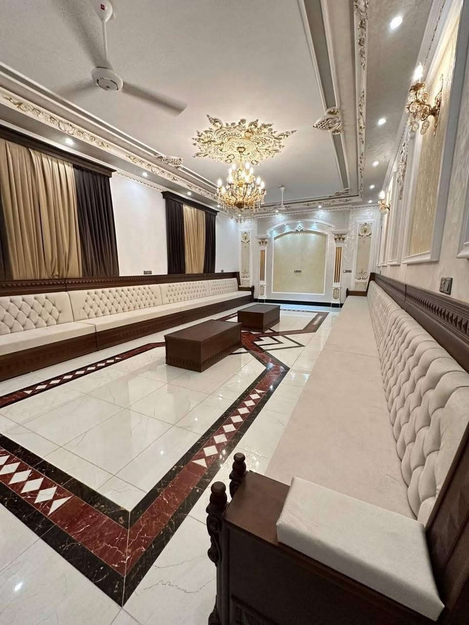 كادر. ديكورات.  المغربيه.    و اصباغ.
***********
بغداد
